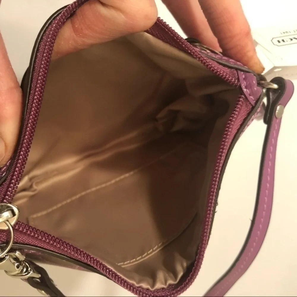 Coach optic c signature wristlet NWT
